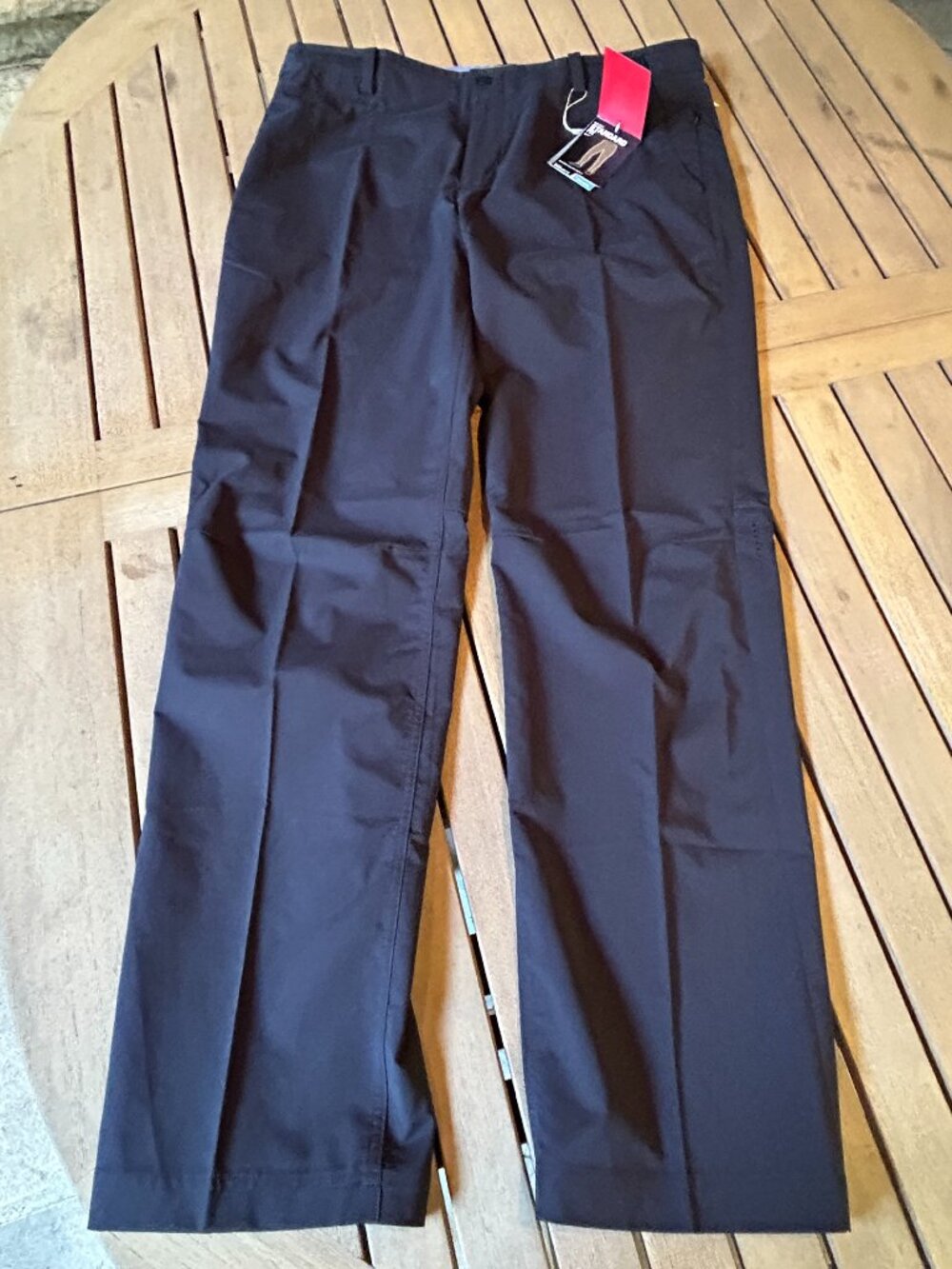 Nike Men’s Tiger Woods Adaptive Fit Woven Pants – New with Tags – 34x32